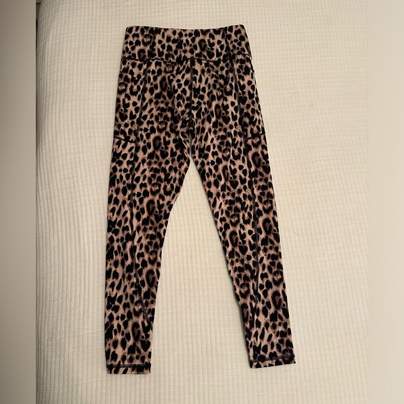 VICTORIA’S SECRET Leopard Print Leggings - Picture 6 of 6